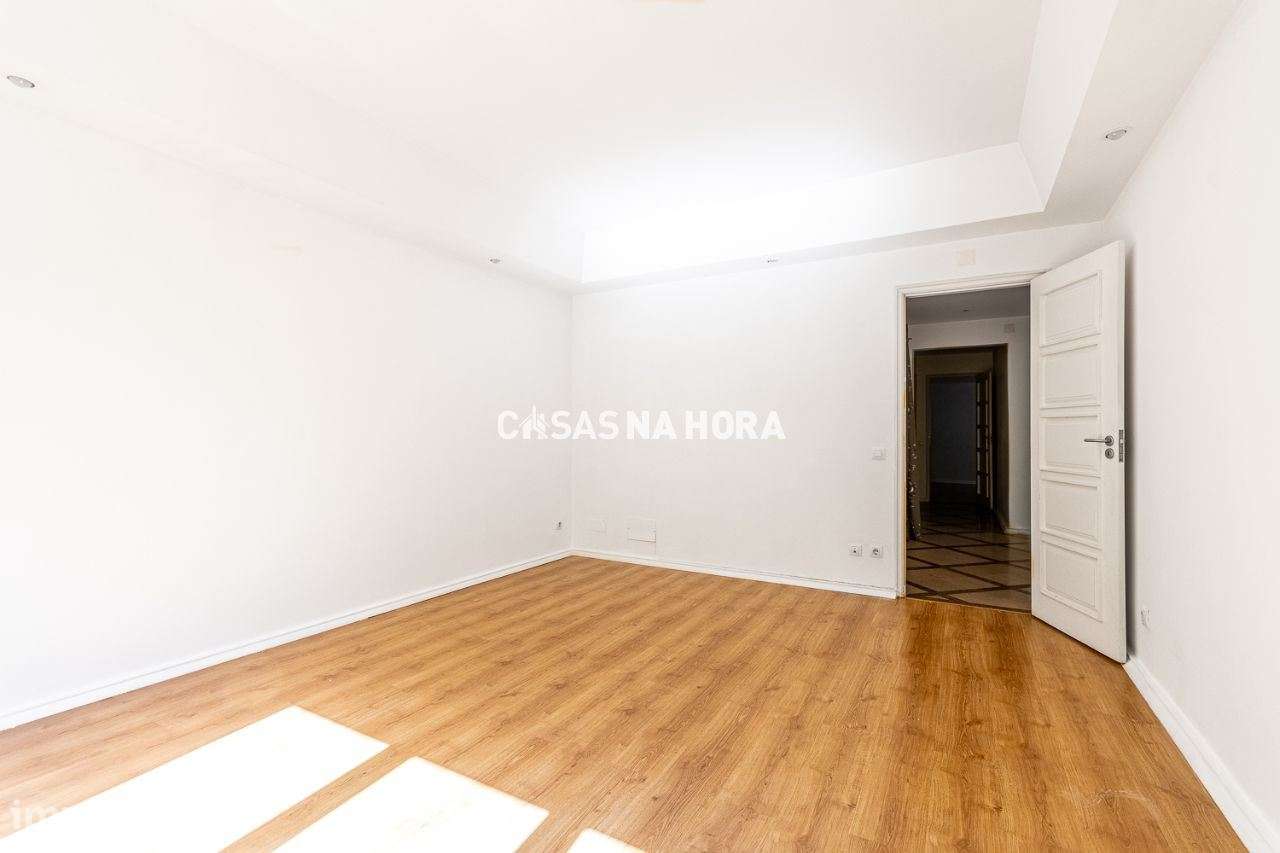 Apartamento T4 com Varandas | Rua Dom José Manuel de Melo, Lisboa - Grande imagem: 3/30