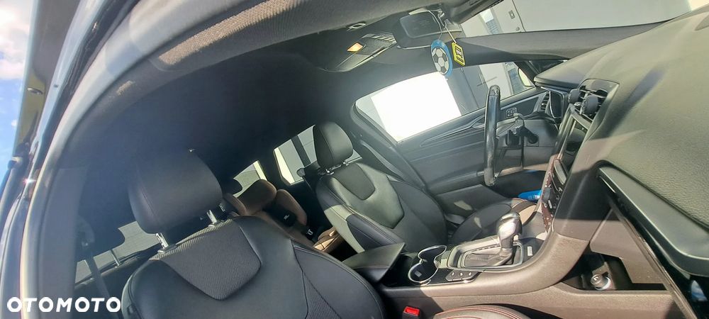 Ford Mondeo 2.0 TDCi ST-Line PowerShift - 8