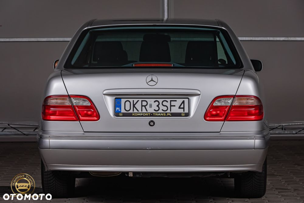Mercedes-Benz Klasa E - 3