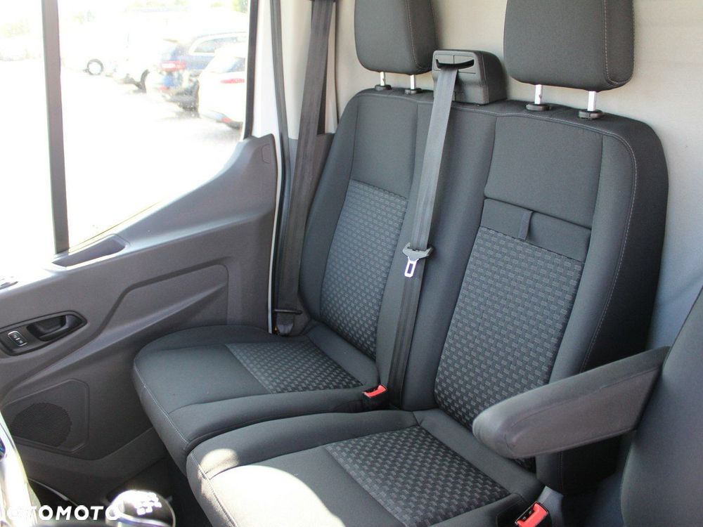 Ford Transit - 31