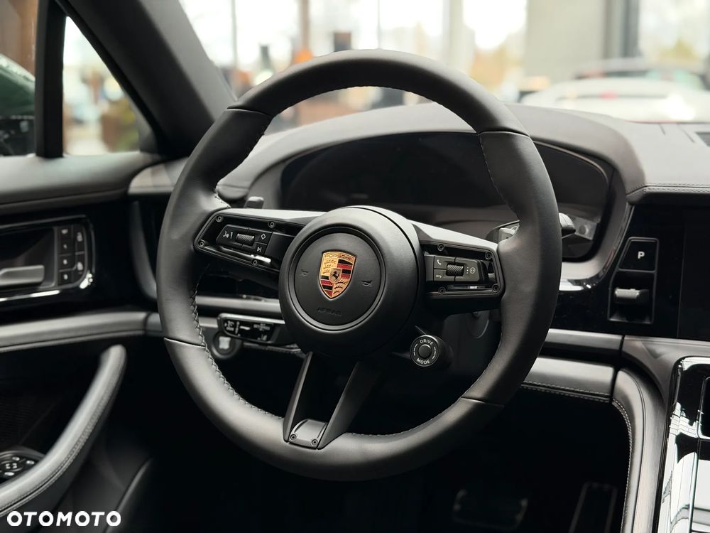 Porsche Panamera 4 E-Hybrid PHEV - 27