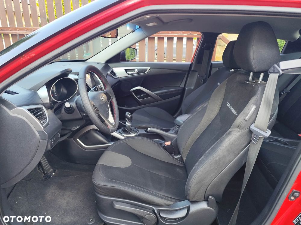 Hyundai Veloster 1.6 Style - 13