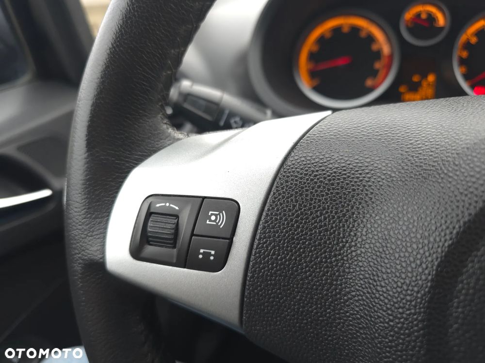 Opel Corsa 1.2 16V Enjoy - 24