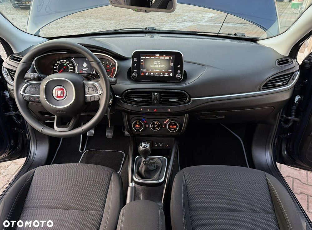 Fiat Tipo 1.4 T-Jet 16v Lounge EU6 - 15