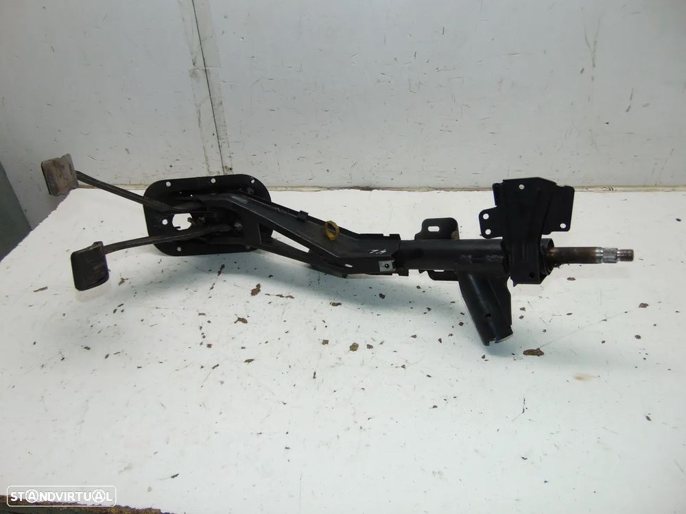 Renault 4F/4L coluna direção/Pedaleira - 1