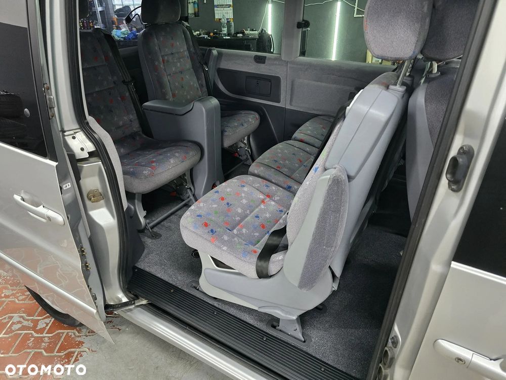 Mercedes-Benz Klasa V - 10