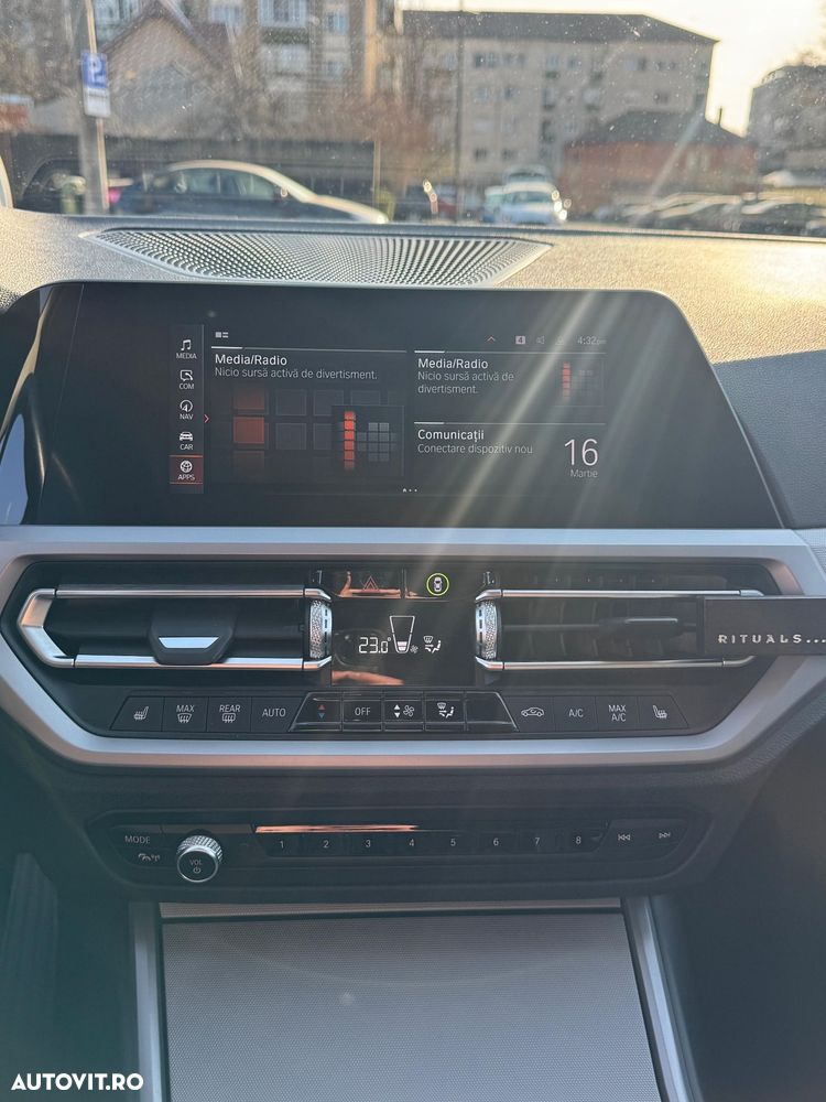 BMW Seria 3 320d xDrive AT Sport Line - 10