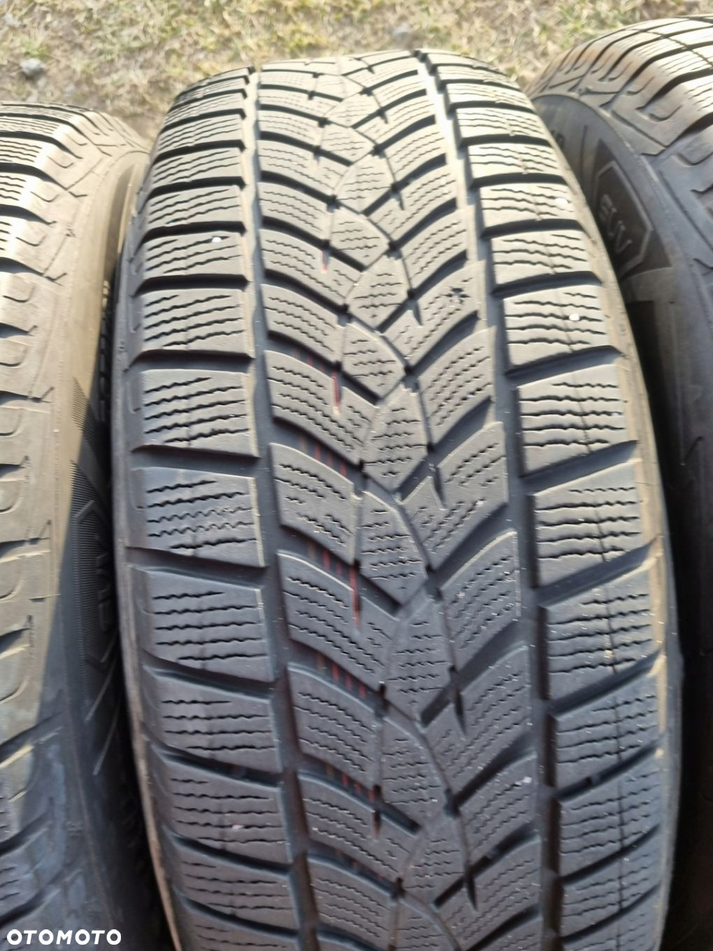 Opony GOODYEAR ULTRAGRIP performance suv 225/65r17 2019r. 6mm db stan - 4