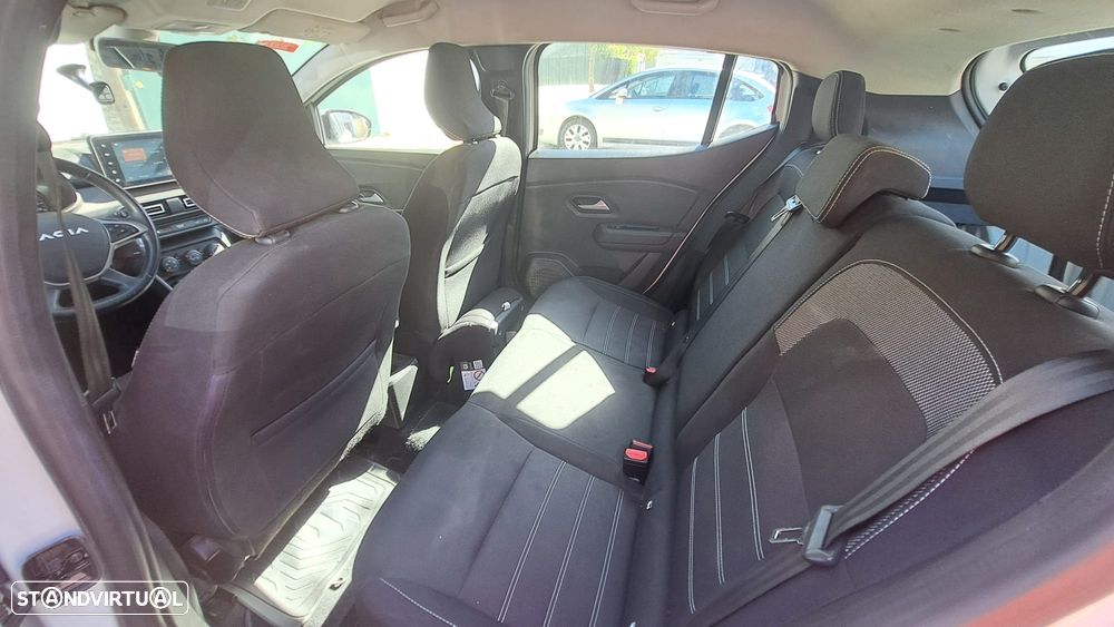 Dacia Sandero - 8