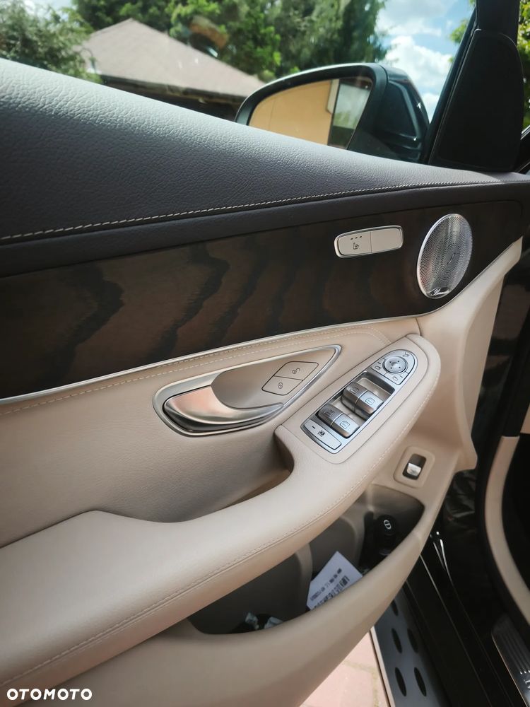 Mercedes-Benz GLC - 9
