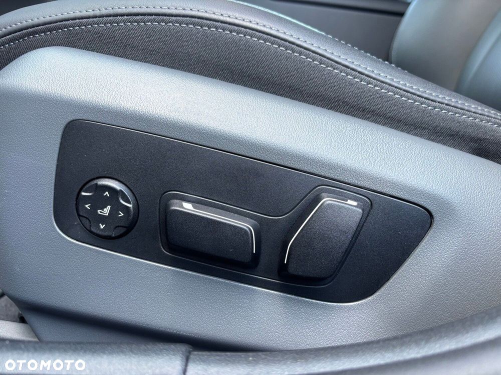 BMW Seria 5 520d xDrive mHEV M Sport - 14