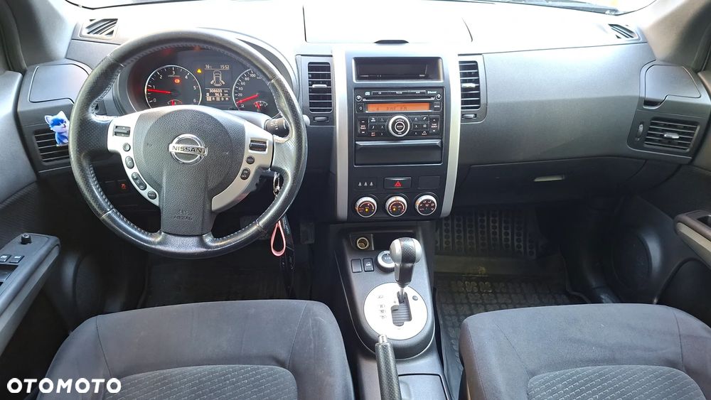 Nissan X-Trail - 11