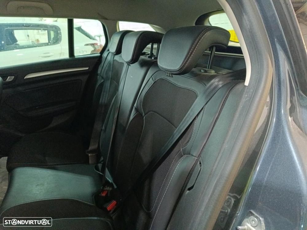 Renault Mégane Sport Tourer 1.5 Blue dCi Intens - 5
