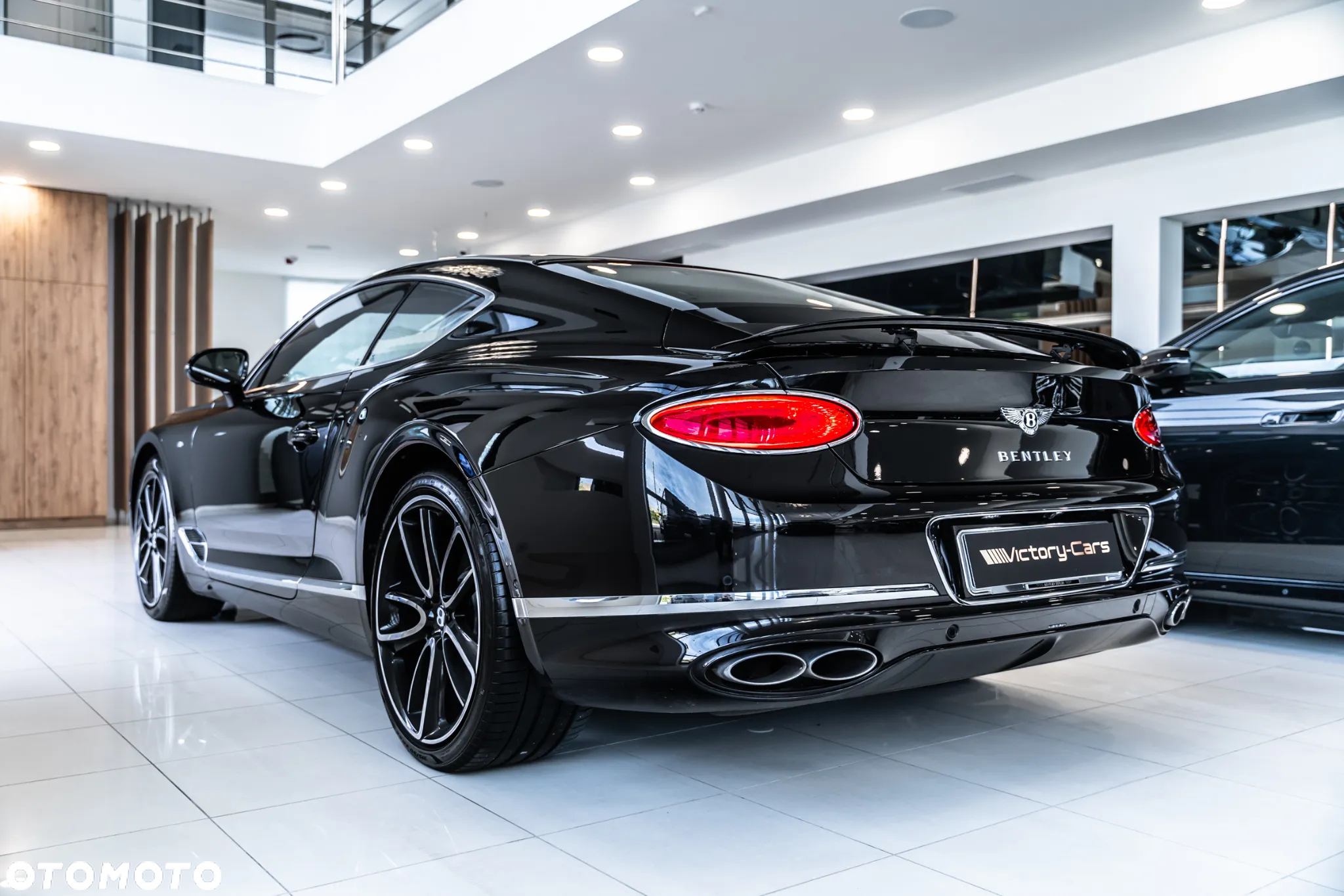 Bentley Continental GT New V8 - 18