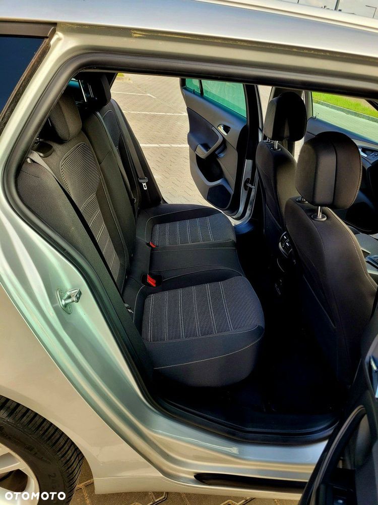 Opel Insignia 2.0 CDTI automatik Business Edition - 26