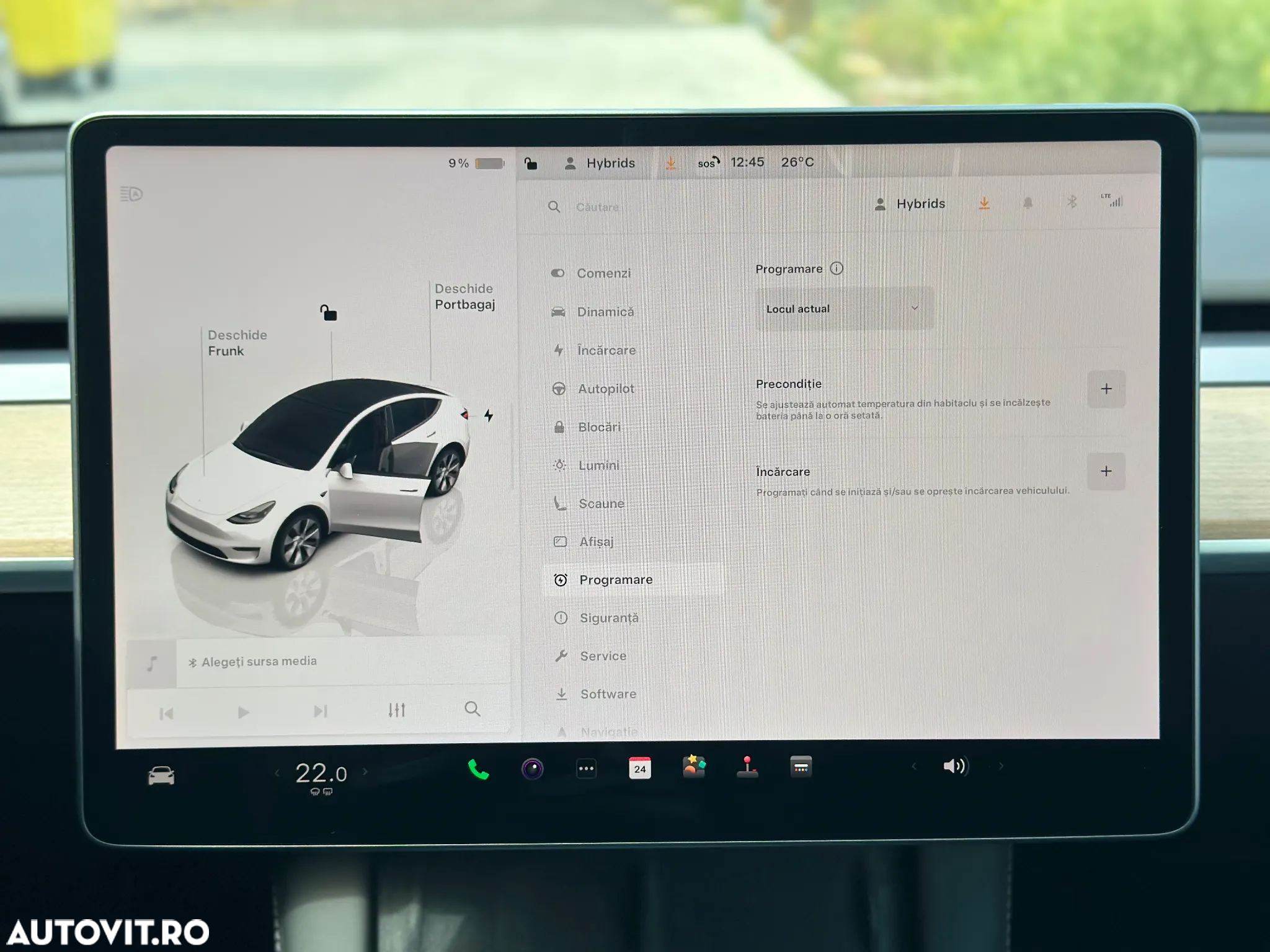 Tesla Model Y Long Range Dual Motor AWD - 27