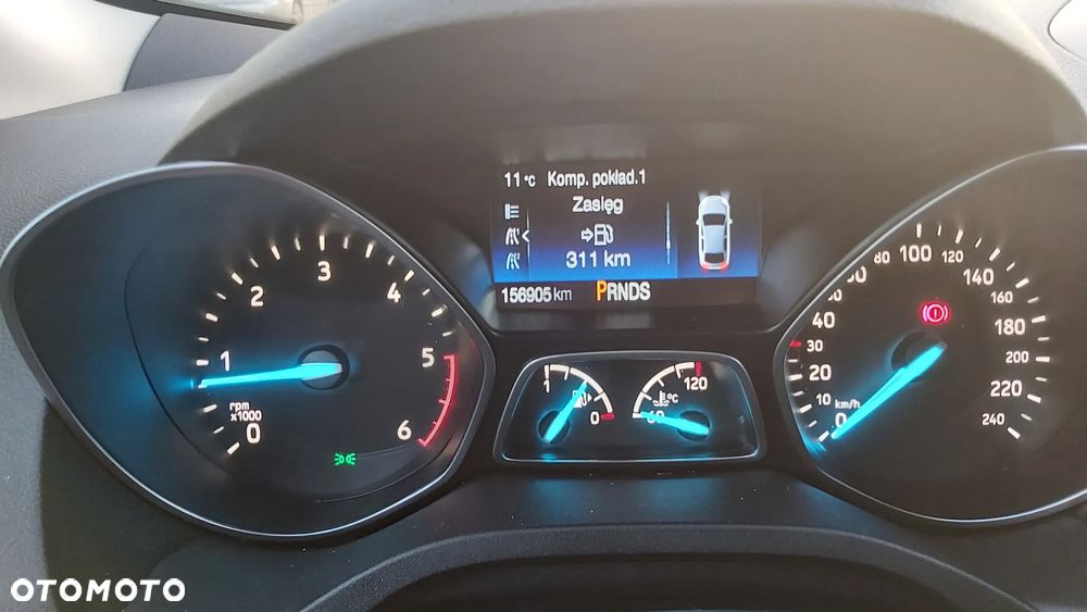 Ford Kuga 1.5 TDCi 2x4 Titanium - 25