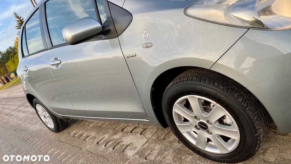 Toyota Yaris 1.4 D-4D Sol MM - 19