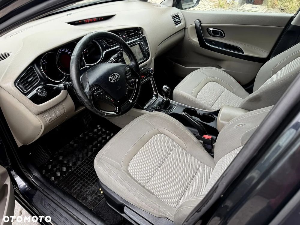Kia Ceed - 6