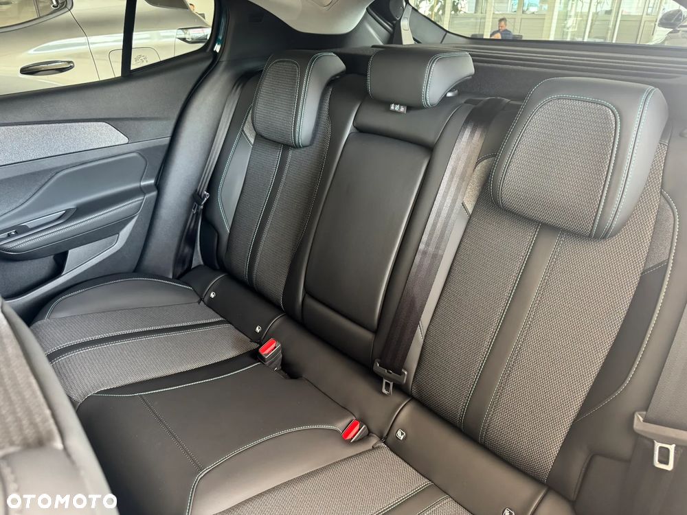 Peugeot 408 1.2 PureTech mHEV Allure S&S e-DSC6 - 12