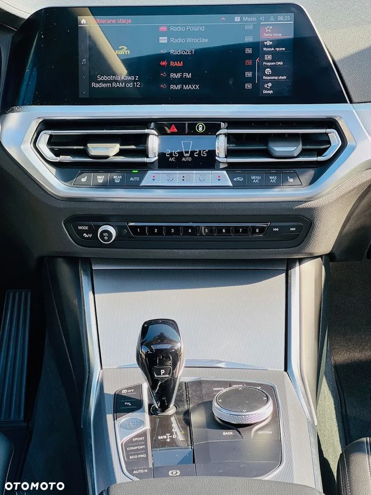 BMW Seria 3 320d xDrive Luxury Line sport - 30