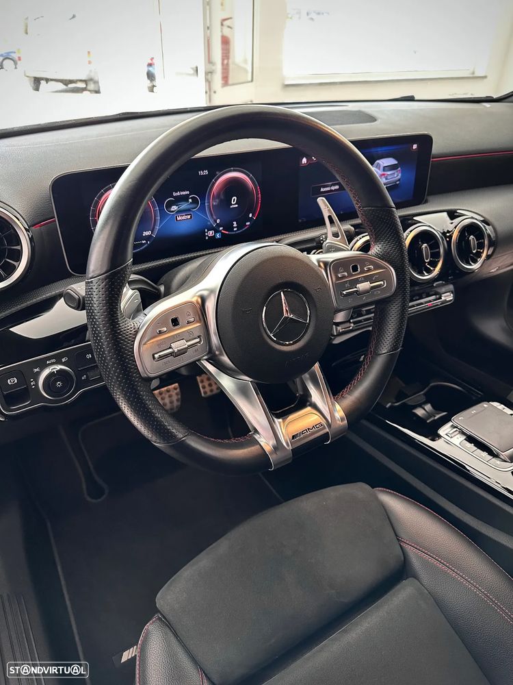 Mercedes-Benz A 180 d 7G-DCT AMG Line - 3