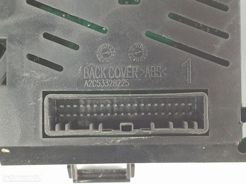 QUADRANTE RENAULT TWINGO II 2009 -8200725330 - 4