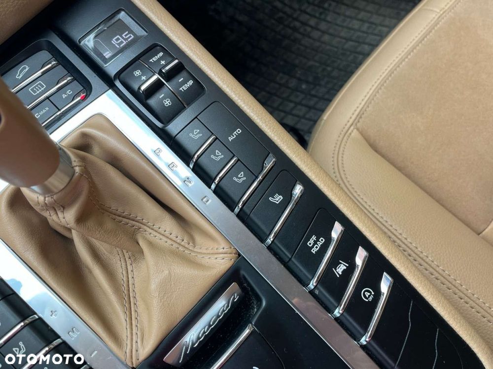 Porsche Macan - 18