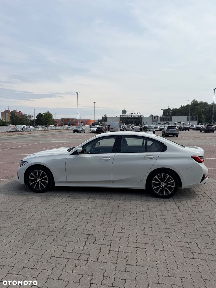BMW Seria 3 318d - 6