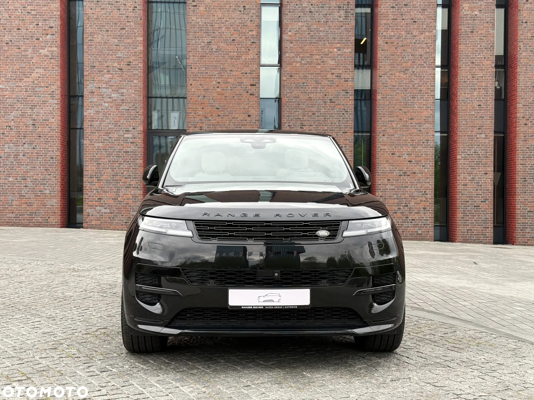 Land Rover Range Rover Sport D350 Autobiography - 11
