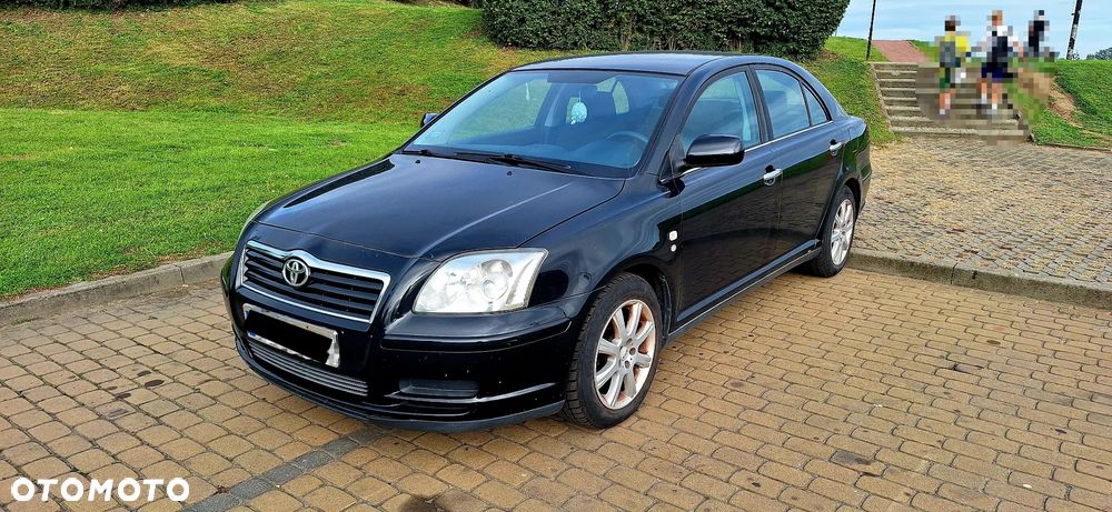 Toyota Avensis - 2