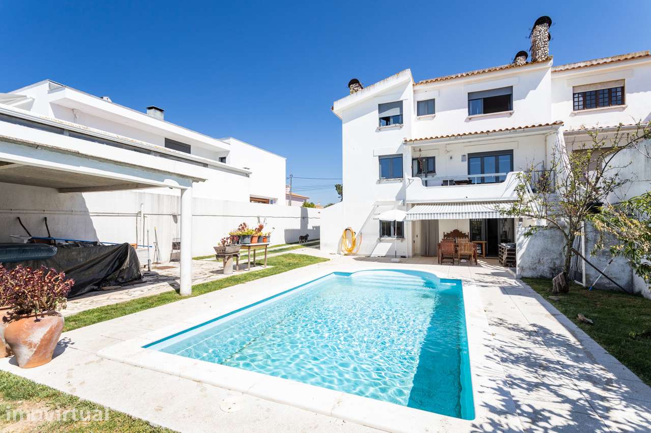 Moradia Geminada Remodelada com Piscina na Marisol, a 10 Minutos da Pr - Grande imagem: 2/57