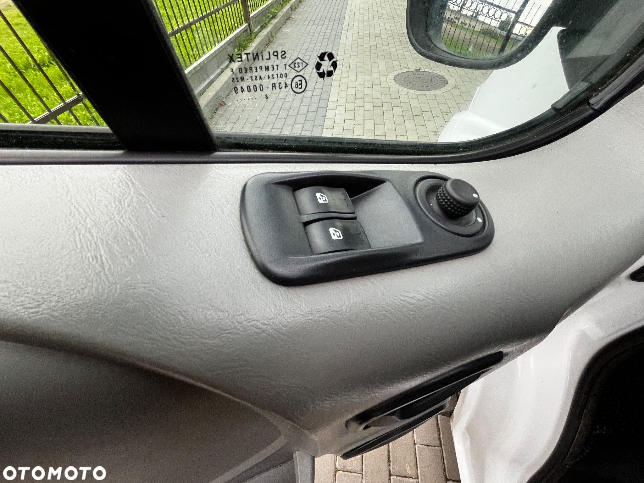 Opel Vivaro - 15