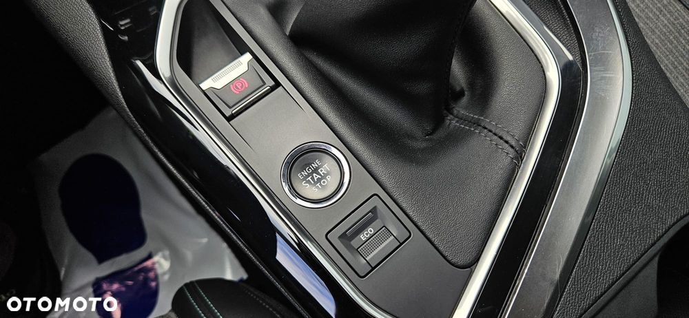 Peugeot 3008 BlueHDi 130 Stop & Start EAT8 Allure - 31