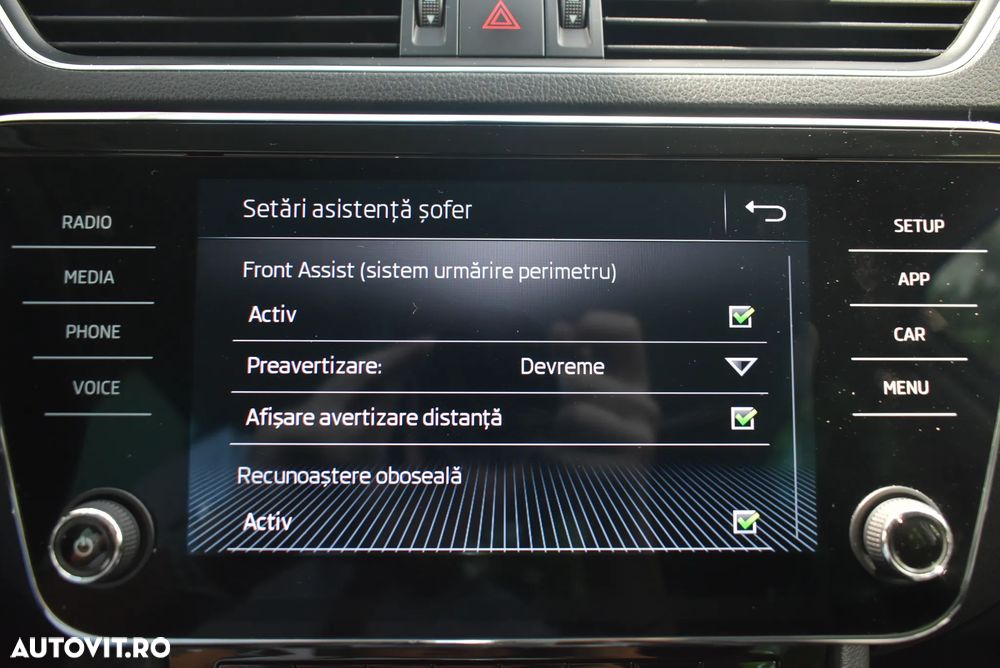 Skoda Superb 2.0 TDI DSG Ambition - 20