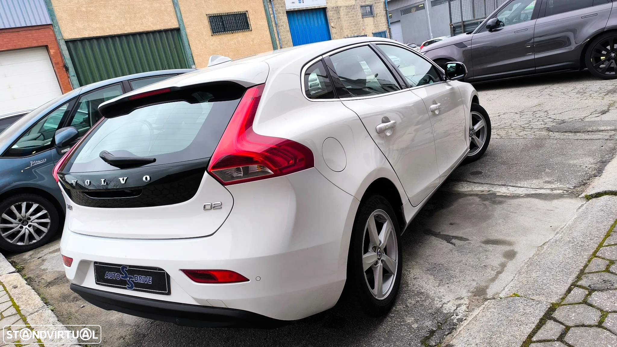 Volvo V40 1.6 D2 Eco Momentum - 11