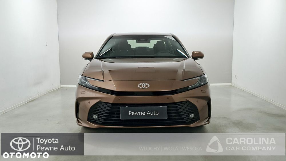 Toyota Camry - 23