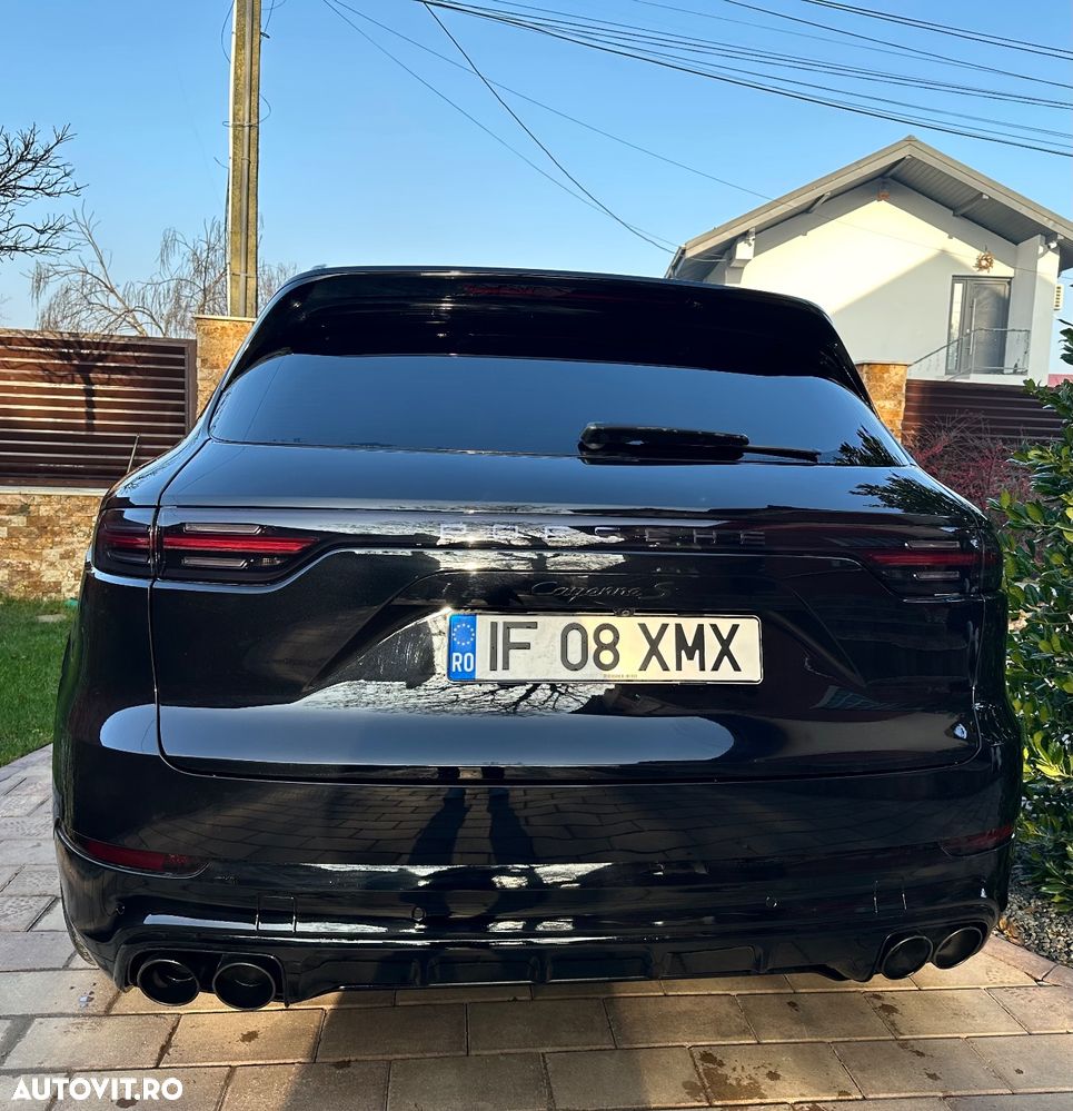 Porsche Cayenne S - 7