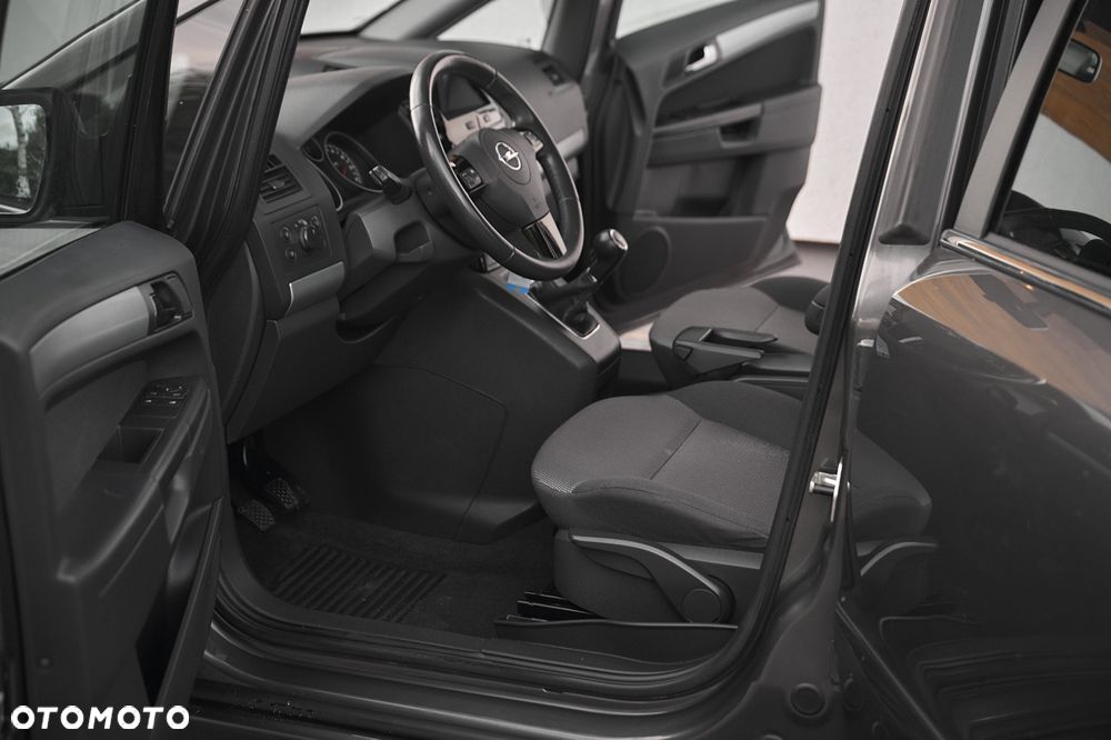 Opel Zafira 1.6 - 21