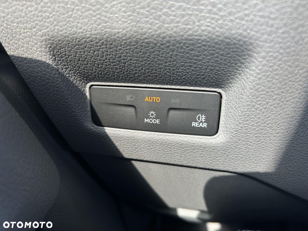 Volkswagen Crafter 35 Brygadówka/L4H3, 2.0 BiTDI 163KM, 4490mm, Wysoki dach, r.o. 4490 mm, manualna 6-biegowa - 31