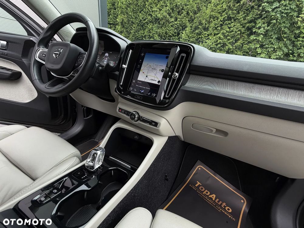 Volvo XC 40 D4 AWD Inscription - 16