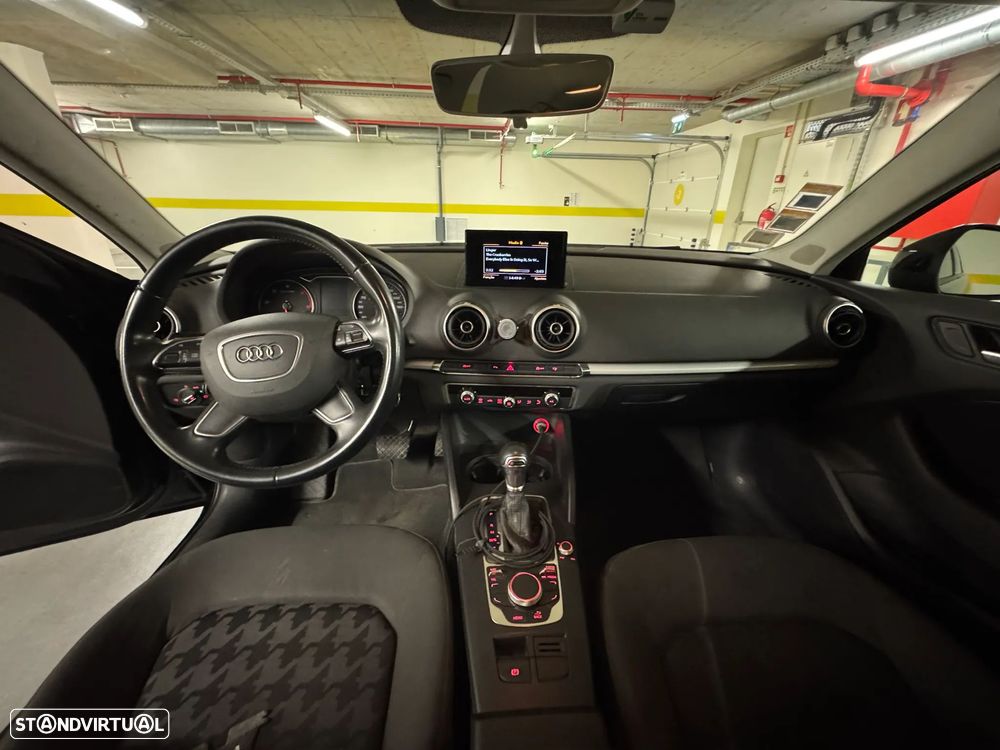 Audi A3 Sportback 1.6 TDI Sport S tronic - 8