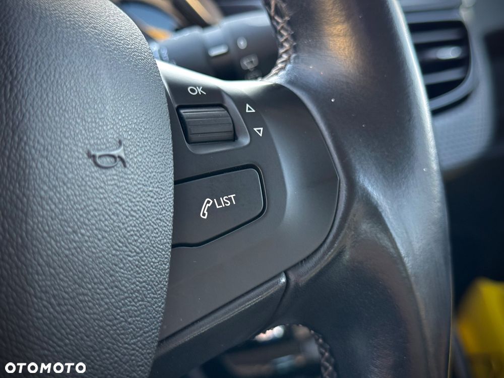 Peugeot 2008 PureTech 110 Stop&Start Allure - 29