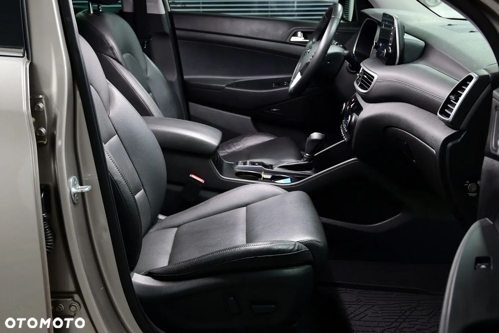 Hyundai Tucson blue 1.6 CRDi 2WD DCT Premium - 22