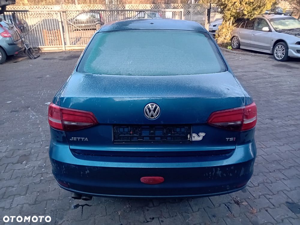 *VOLKSWAGEN JETTA* Samochód na części - 2