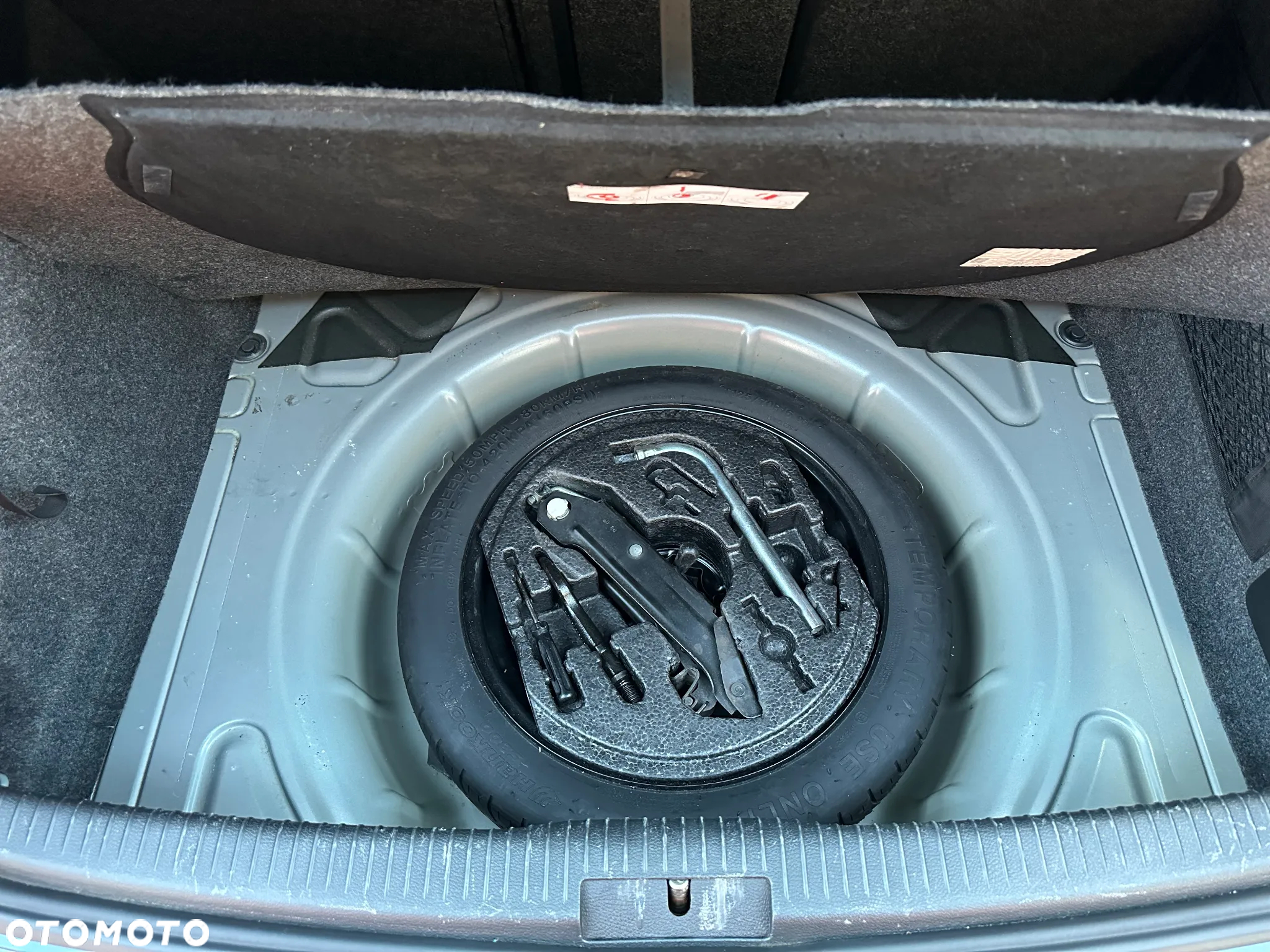 Volkswagen Golf - 6