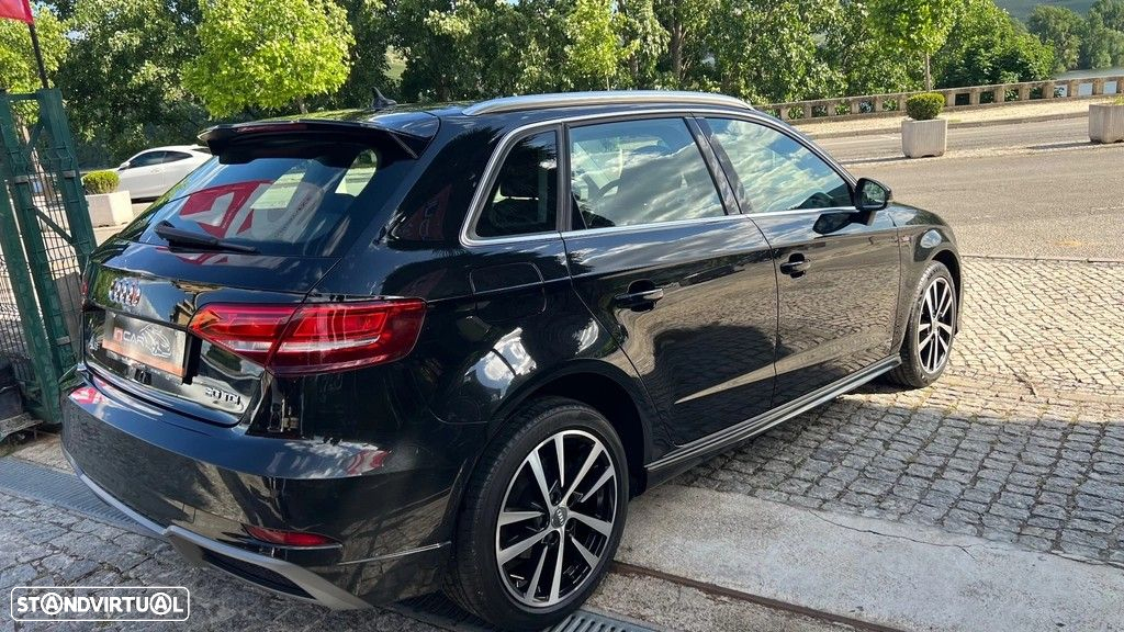 Audi A3 Sportback 30 TDI S-line - 2