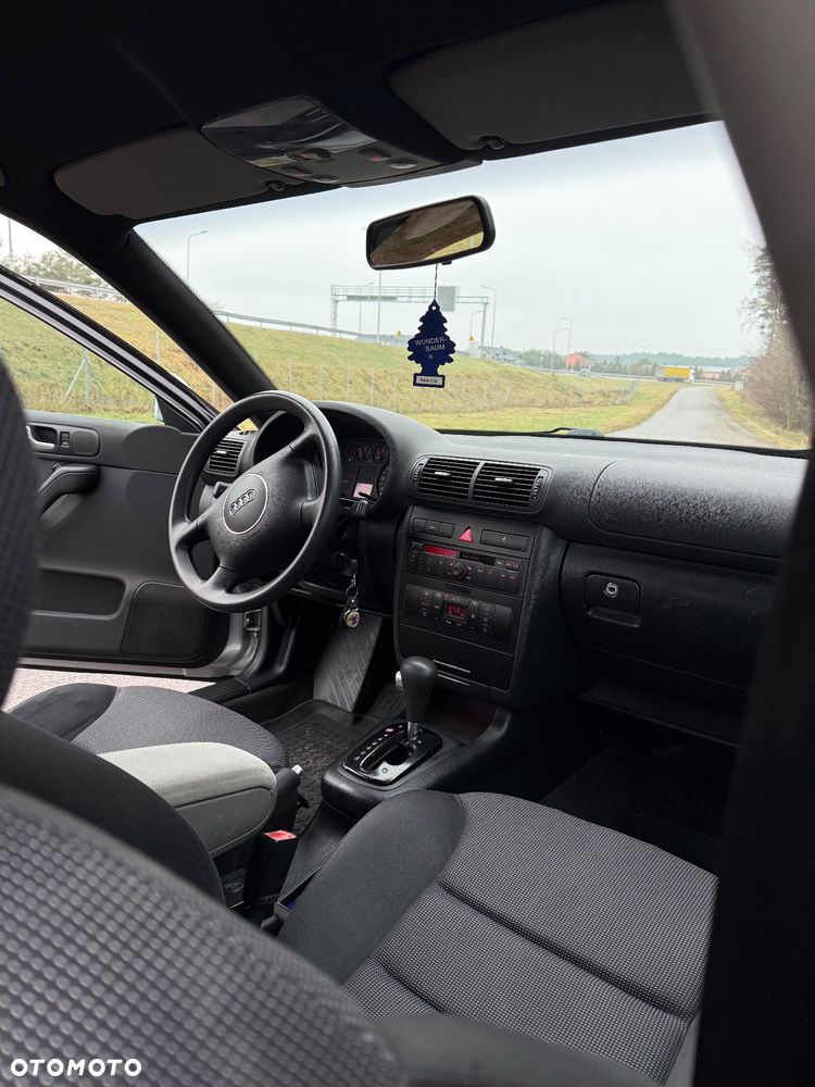 Audi A3 Sportback 1.9 TDI Attraction Tiptronic - 14