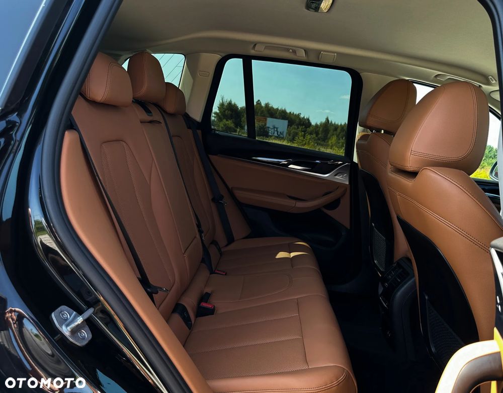 BMW X3 xDrive30e Business Edition sport - 38