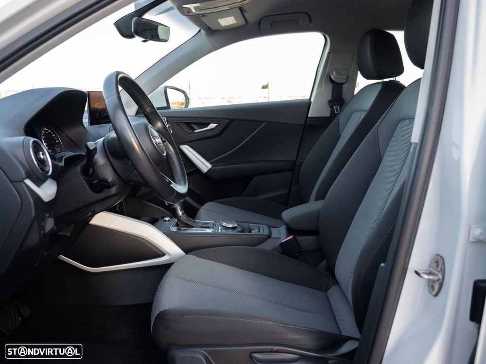 Audi Q2 30 TDI Design S tronic - 26